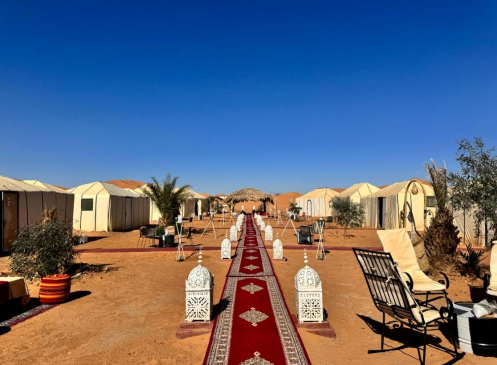 Bed and Breakfast Luxury Bedouin Camp Мерзуга Экстерьер фото